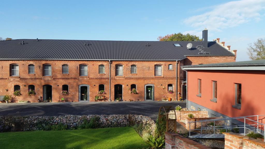 Pension Am Dorfanger Hohennauen Exterior photo
